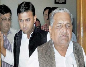 7235_1393926115mulayam-akhilesh