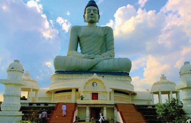 आंध्रप्रदेश की नई राजधानी अमरावती होगी।
