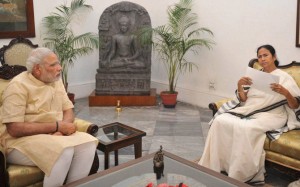 pm-modi-kolkatamamta-banr