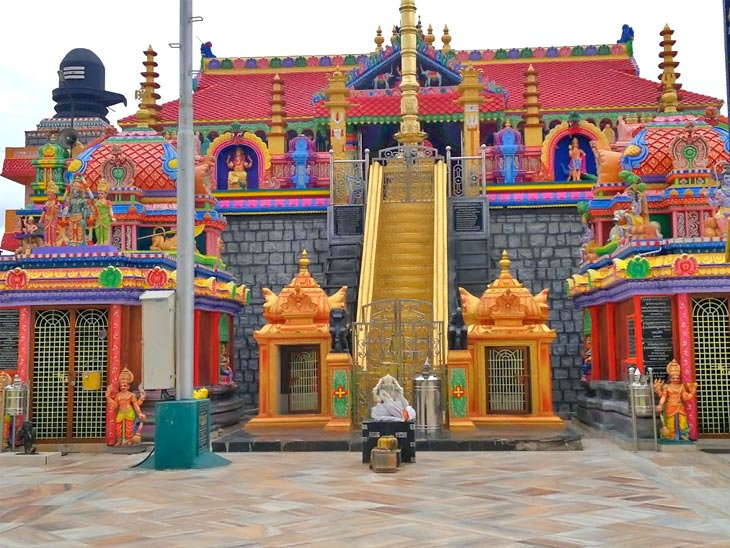 40 साल की दो महिलाओं ने सबरीमाला मंदिर में किया प्रवेश