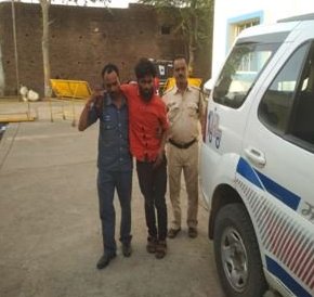 चलती ट्रैन से गिरा युवक घायल अस्पताल में भर्ती