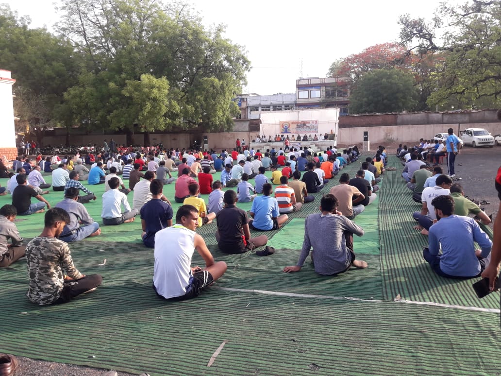 योग कर मनाया अंर्तराष्ट्रीय योगा दिवस