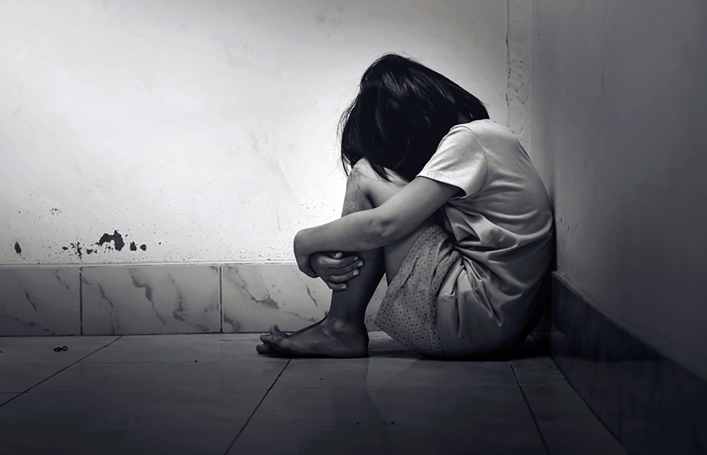 Kolkata Doctor Rape Murder:  विरोध मार्च के बाद अनिश्चितकालीन हड़ताल पर बैठे प्रदर्शनकारी