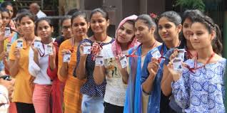 आखिर छात्र संघ चुनाव से क्या हासिल करना चाहती हैं सरकार