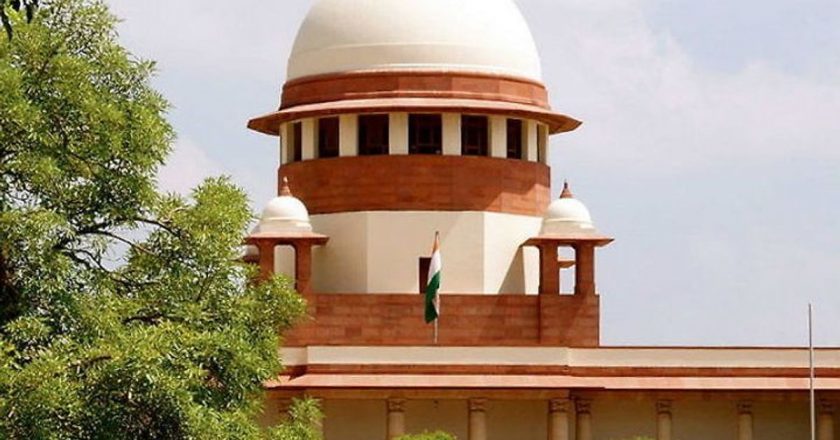 कोरबा के फास्ट ट्रैक कोर्ट में चल रही थी। न्यायाधीश ममता भोजवानी की अदालत ने पुलिस की ओर से आरोपी बनाए गए 6 लोगों को कोरवा परिवार की बच्ची से दुष्कर्म व उसकी हत्या के अलावा दो अन्य सदस्यों की हत्या का भी दोषी माना।