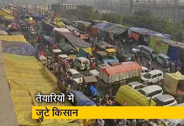किसानों की ट्रैक्टर परेड LIVE:गाजीपुर से निकले जत्थों पर पुलिस ने आंसू गैस छोड़ी, दावा- निहंगों ने तलवार से हमले की कोशिश की