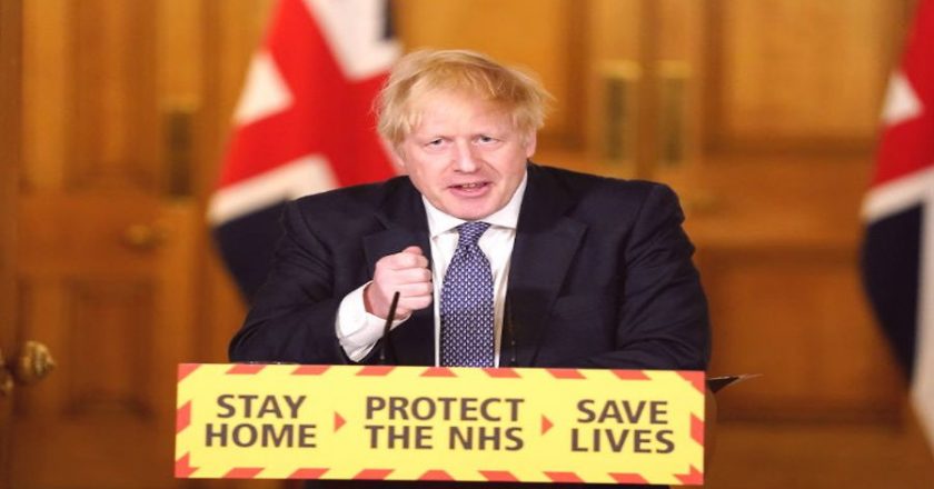 कोरोना दुनिया में:UK में मार्च तक 7 हफ्ते का लॉकडाउन, मिड फरवरी तक स्कूल बंद; न्यूयॉर्क में नए स्ट्रेन का पहला केस