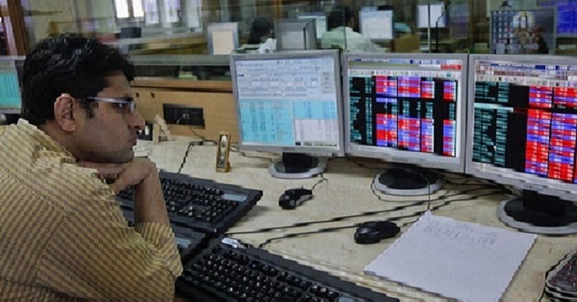 शेयर मार्केट LIVE:TCS के मजबूत तिमाही नतीजों का असर; सेंसेक्स पहली बार 49 हजार के पार, IT शेयरों जमकर खरीदारी