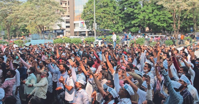 गुजरात में AAP का उदय, ओवैसी की एंट्री:6 नगर निकायों में भाजपा को 576 में से 489 सीटें मिलीं, कांग्रेस सिर्फ 8% सीटें जीत पाई