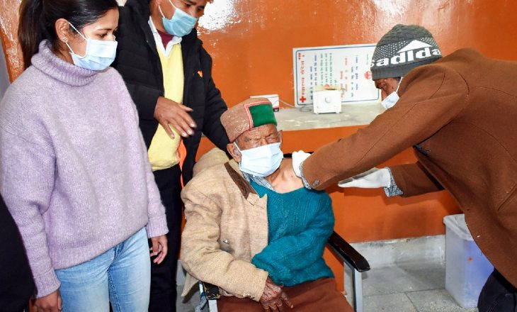 कोरोना देश में:बीते 24 घंटे में करीब 17,000 नए मरीज मिले, 20,000 ठीक हुए; रिकवर होने वालों में 16,000 से ज्यादा सिर्फ महाराष्ट्र और केरल के