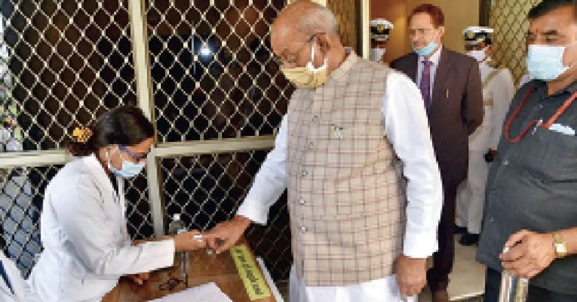 विधानसभा:किसानों की कर्जमाफी को लेकर हंगामा, मंत्री पटेल और सचिन यादव के बीच तीखी बहस; कांग्रेस का वाॅकआउट