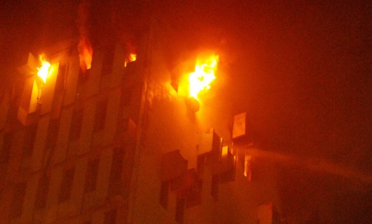 कोलकाता में बड़ा हादसा:रेलवे की बिल्डिंग में आग लगने से 4 फायर फाइटर समेत 9 की मौत, CM ममता ने रेलवे पर सहयोग नहीं करने का आरोप लगाया