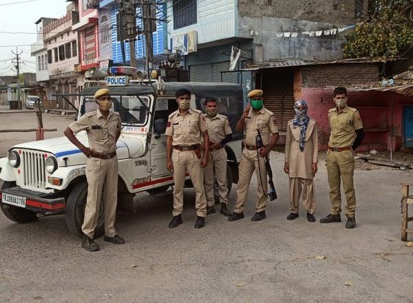 कोरोना देश में:बीते दिन 62,632 नए केस आए, यह पिछले 164 दिन में सबसे ज्यादा; भोपाल-इंदौर समेत MP के 12 शहरों में आज संडे लॉकडाउन