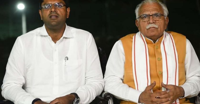 हरियाणा में सियासी घमासान:क्या सिरे चढ़ पाएगा कांग्रेस का अविश्वास प्रस्ताव?, खट्टर अपनी सरकार बचा पाएंगे या उनका किला ढह जाएगा