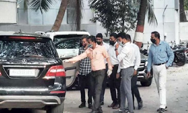 एंटीलिया केस में नया खुलासा:NIA को शक- पुलिस हेडक्वार्टर में रची गई स्कॉर्पियो वाली साजिश, मनसुख की मौत की जांच कर रही ATS भी वझे की कस्टडी चाहती है