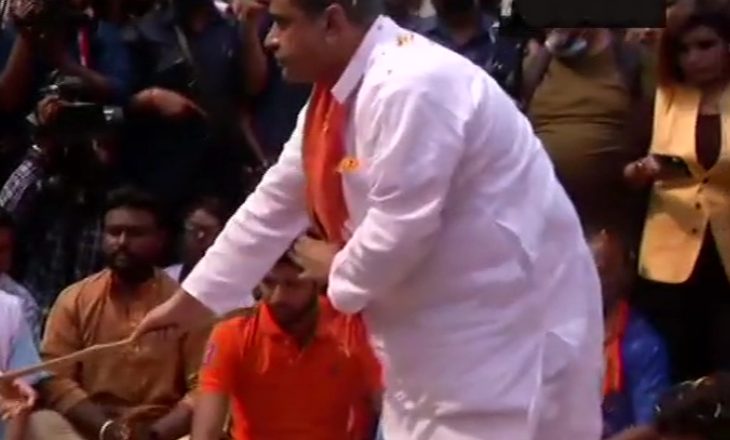 बंगाल का सियासी घमासान LIVE:भाजपा के शुभेंदु अधिकारी थोड़ी देर में नंदीग्राम से नॉमिनेशन फाइल करेंगे, इससे पहले सिंहबाहिनी और जानकीनाथ मंदिर में पूजा की