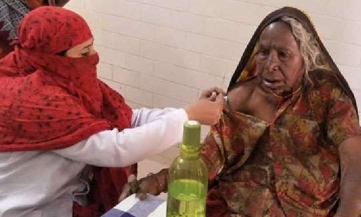 उमंग और भरोसे का टीका:देश की सबसे उम्रदराज 118 साल की महिला ने लगवाई वैक्सीन, बोलीं- सब लगवाओ कोरोना का टीका