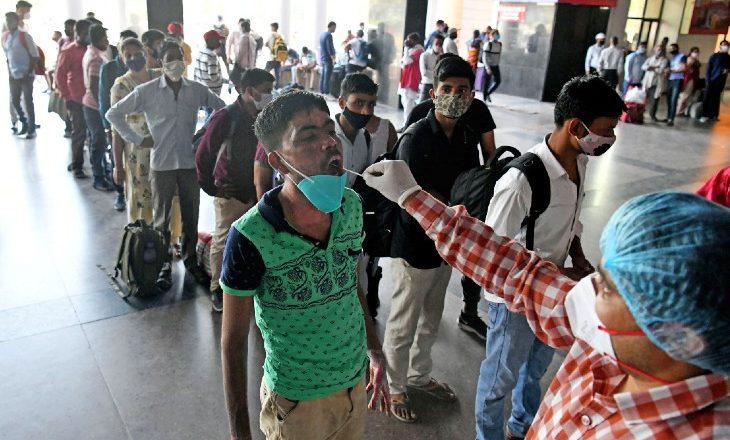 कोरोना देश में:24 घंटे में 89,000 केस सामने आए, यह पहले पीक से सिर्फ 9,000 कम; एक दिन में 713 संक्रमितों की मौत