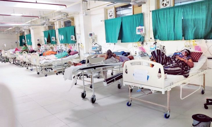भोपाल में कैसे होगा गंभीर मरीजों का इलाज?:700 संक्रमित वेंटिलेटर पर, इनमें से कई की हालत नाजुक, 51 कोविड हॉस्पिटल में वेंटिलेटर बेड फुल