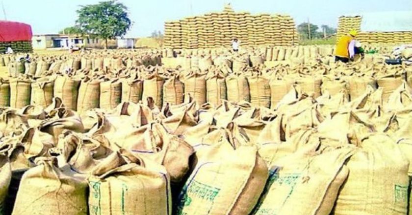किसानों की परेशानी:570 करोड़ की खरीदी उपज, किसानों को सिर्फ 202. 61 करोड़ का भुगतान