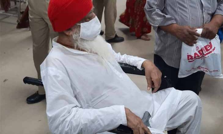 जोधपुर जेल में आसाराम को हुआ कोरोना:बुखार आने और ऑक्सीजन लेवल घटने पर अस्पताल में भर्ती कराया, कई समर्थक भी हॉस्पिटल पहुंचे