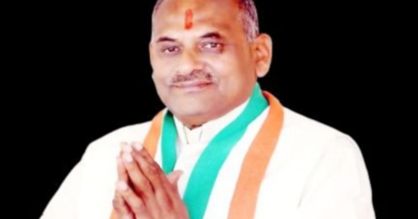 विधायक शशांक भार्गव ने कहा:अशासकीय शैक्षणिक संस्थानों की आर्थिक मदद करें