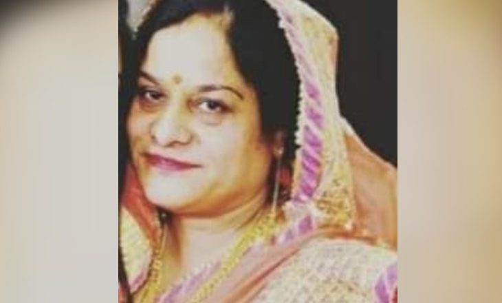 पूर्व मंत्री की पत्नी का कोरोना से निधन:15 दिन से इंदौर के अरविंदो अस्पताल में विजया जोशी का चल रहा था इलाज, दीपक जोशी और उनके बेटे भी हुए थे पॉजिटव