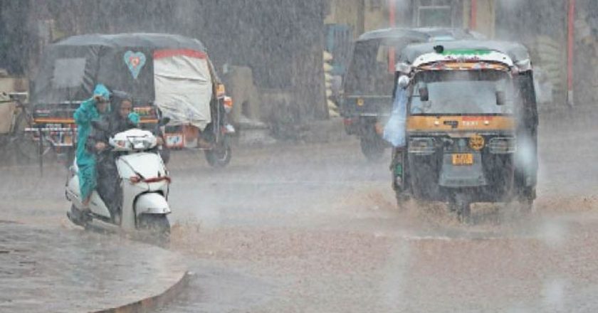 MP में बारिश के आसार:राजधानी समेत प्रदेश के हिस्से में हल्की बारिश की संभावना, सोमवार को सतना में 39.0 एमएम पानी गिरा