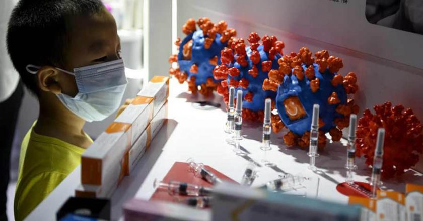 कोरोना के चीनी कनेक्शन पर एक और दावा:ब्रिटिश पत्रकार ने कहा- वुहान लैब में बंदर और खरगोश सहित 1,000 जानवरों के जीन बदले गए; जानवरों को वायरस के इंजेक्शन भी लगाए