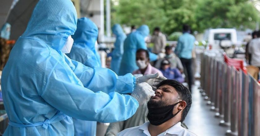 कोरोना देश में:24 घंटे में 60,739 संक्रमित मिले, 97,779 ठीक हुए और 1,645 की मौत; 22 राज्यों में नए केस 500 से भी कम