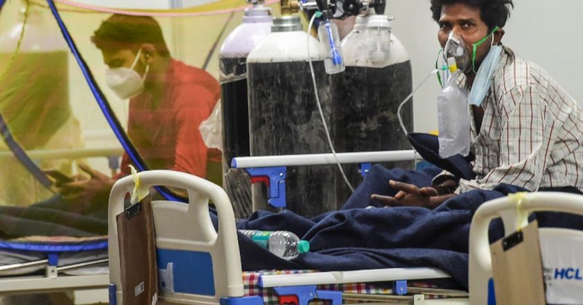 कोरोना देश में:24 घंटे में 1.33 लाख केस आए, 2,897 की मौत और 2.11 लाख ठीक हुए; 5 राज्यों में अब भी एक लाख से ज्यादा एक्टिव केस