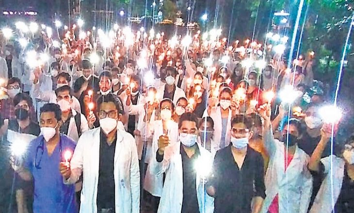 जूडा में फूट:ग्वालियर-रीवा में जूनियर डॉक्टर्स ने हड़ताल खत्म की, भोपाल-इंदौर और जबलपुर में अड़े; आज हाईकोर्ट में अवमानना याचिका पर सुनवाई