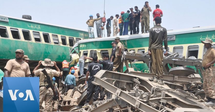 पाकिस्तान में ट्रेन हादसा:सिंध के डहारकी इलाके में 2 पैसेंजर ट्रेनें टकराईं; 30 की मौत, 50 से ज्यादा लोग घायल