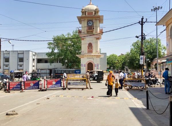 MP में सब ग्रीन:52 जिले रेड जोन से बाहर, भोपाल में 73 सुपर मार्ट आज से खुलेंगे; मॉल-रेस्टाेरेंट, होटल 15 जून के बाद
