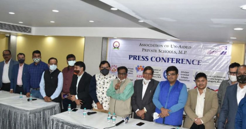 MP में आज प्राइवेट स्कूलों की हड़ताल:भोपाल- इंदौर-ग्वालियर समेत अधिकतर शहरों में बड़े CBSE स्कूल हड़ताल में शामिल नहीं; खंडवा में भी जारी है पढ़ाई