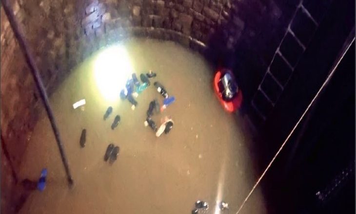 विदिशा में कुएं में गिरने से 4 की मौत:पहले बच्चा गिरा फिर उसे बचाने के लिए जुटी भीड़ के वजन से कुआं धंसा, 20 को निकाला गया; रेस्क्यू जारी