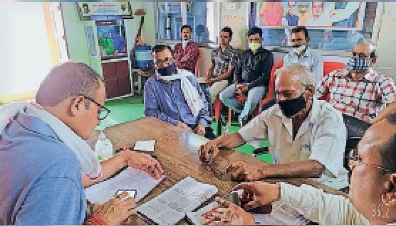 शिकायत व चर्चा:500 से ज्यादा परिवार को नहीं मिल रही बुनियादी सुविधाएं