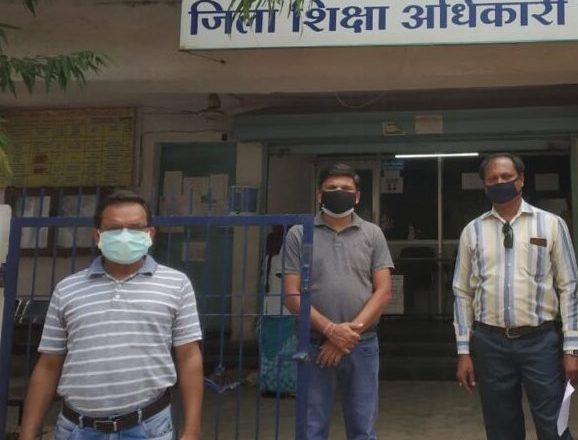आज स्कूल की चाबी लेकर डीईओ आफिस पहुंचेंगे स्कूल संचालक:बंद स्कूलों के बिजली बिल, संपत्ति टैक्स 2 साल के लिए माफ करो