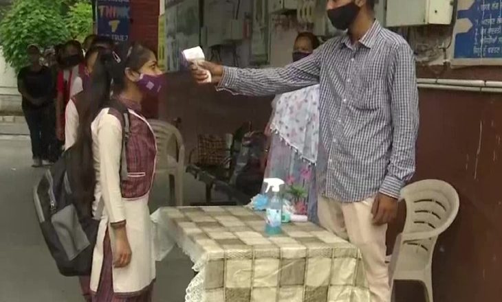 फिर से खुलने लगे स्कूल-कॉलेज:MP में 11वीं-12वीं और गुजरात में 9वीं से 11वीं की क्लासेस शुरू; पंजाब में भी 10वीं से 12वीं तक के स्टूडेंट्स के लिए स्कूल खुले