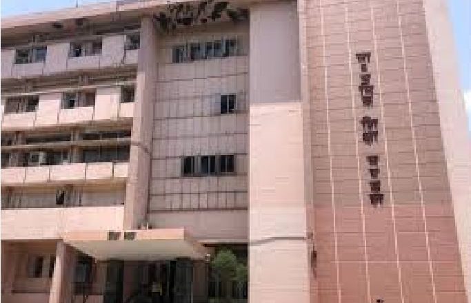 MP बोर्ड की नई गाइडलाइन:दूसरे राज्यों के छात्रों को 10वीं-12वीं में एडमिशन के लिए पास होने की मार्कशीट देना होगा; आज एडमिशन लेने का अंतिम दिन