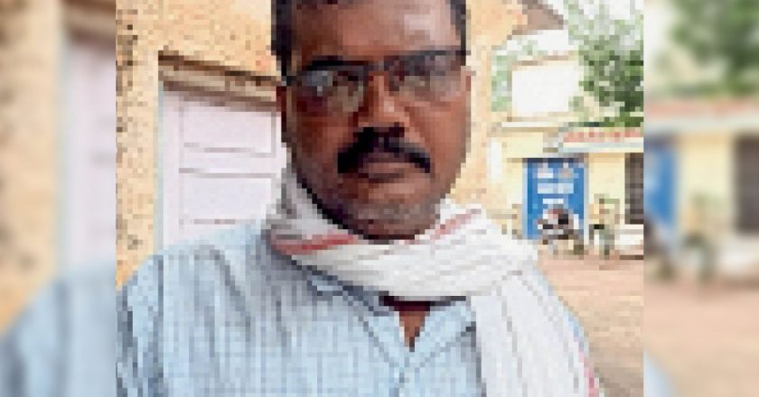 हुकम सिंह पर टूटा पहाड़:कुएं हादसे में गिरे ट्रैक्टर को सुधारने 2 लाख का खर्चा, सिर्फ 10 हजार मंजूर