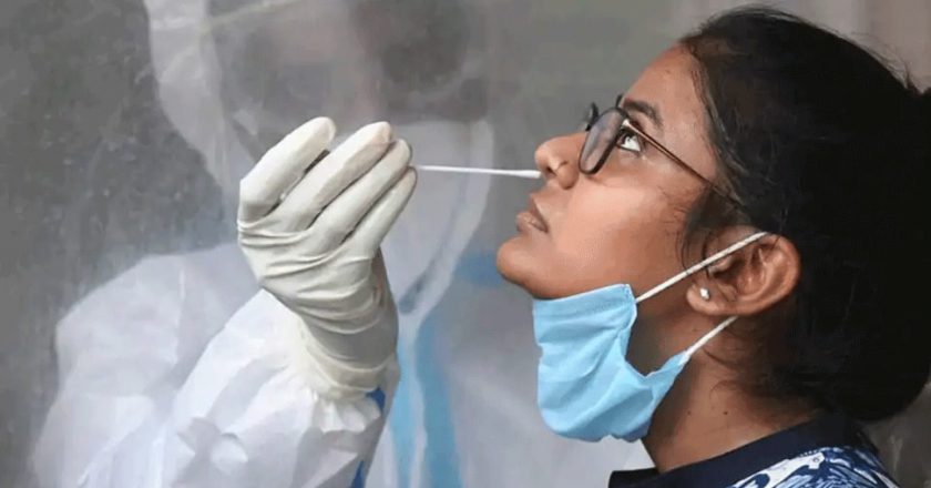 कोरोना देश में:बुधवार को 46,280 केस मिले, 56 दिनों के बाद 24 घंटे में इतने ज्यादा मामले आए; इनमें केरल के 31,445 संक्रमित शामिल