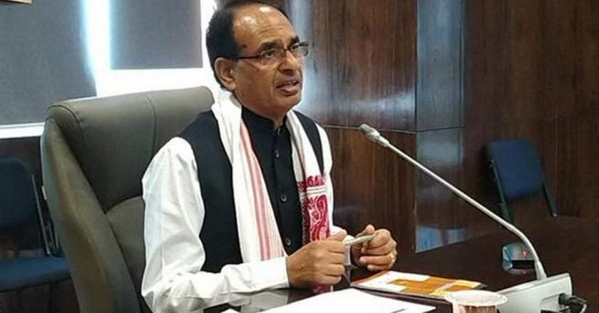MP में तबादलों पर 15 अगस्त तक रोक:CM शिवराज बोले- बाढ़ के कारण अभी तबादले नहीं होंगे, नई तारीख जल्द बताएंगे; बाढ़ में मरने वालों के परिजनों को 4-4 लाख रुपए की आर्थिक सहायता देंगे