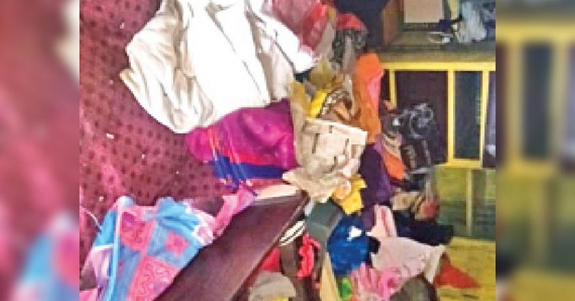 सूना मकान देख चोरी:पति नौकरी पर था, पत्नी गई थी मायके, चोराें ने गहने-नकदी चुराए