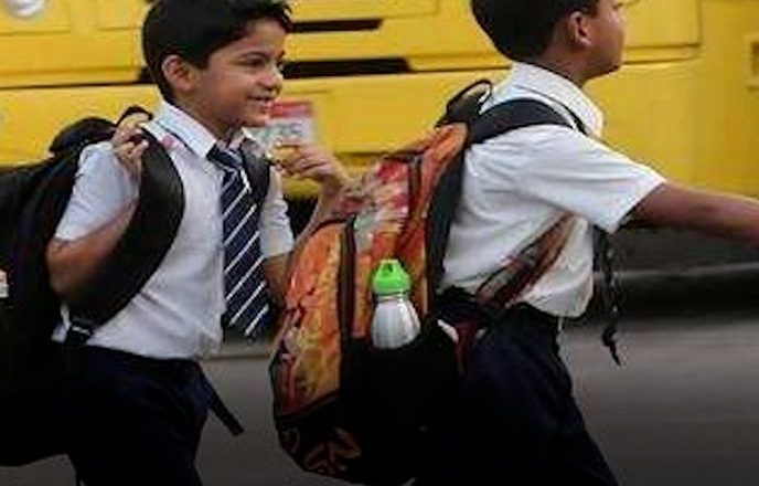 MP में आज से 5वीं तक की क्लास:भोपाल-ग्वालियर के अधिकतर प्राइवेट स्कूलों में नहीं लगी क्लास; जबलपुर में क्राइसिस मैनेजमेंट के फैसले के बाद ही खुलेंगे, इंदौर में रही छुट्टी