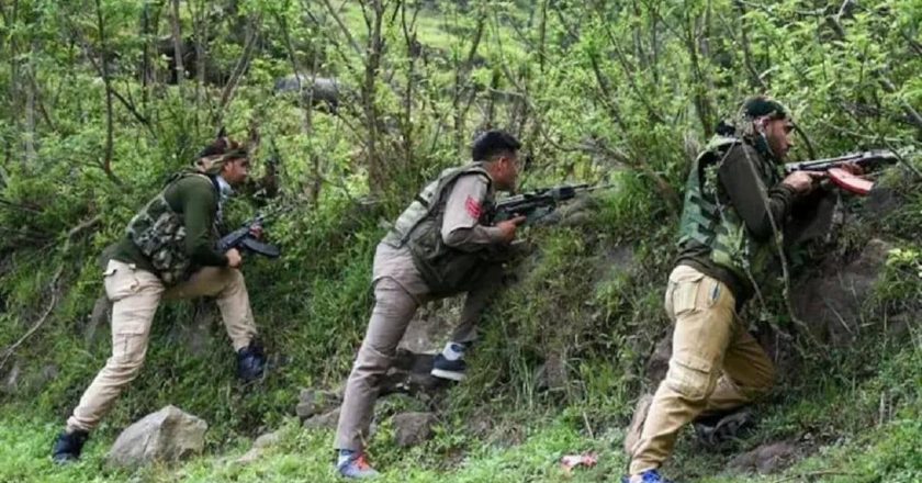 जम्मू-कश्मीर के अनंतनाग और बांदीपोरा में एनकाउंटर; सुरक्षाबलों ने 2 आतंकी मार गिराए, नागरिकों की हत्या में शामिल दहशतगर्द भी ढेर