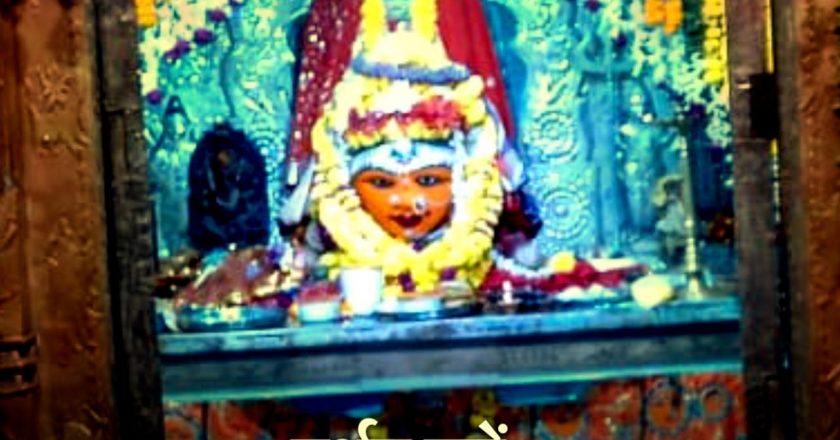 उज्जैन के 2 हजार साल पुराने हरसिद्धि मंदिर की कहानी:एक साथ जलते हैं 1100 दीपक, देश के 51 शक्तिपीठों में से एक; मान्यता है कि मां सती की कोहनी यहीं गिरी थी