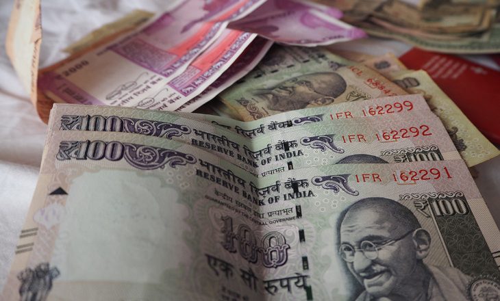 मप्र सरकार की क्रेडिट ग्रोथ बढ़ाने की खास योजना:एक साल में भोपाल में हर व्यक्ति ने 79000 रुपए ज्यादा कर्ज लिया, इंदौर में कर्ज 112 रुपए घटा