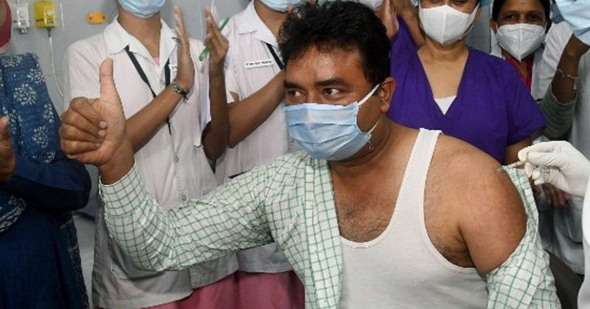 टीके के बाद मौतें 12 गुना कम:भारत में 10 करोड़ ने नहीं लगवाई दूसरी डोज, यह कितना खतरनाक, इस रिपोर्ट से समझें