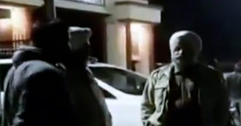 पठानकोट आर्मी कैंप पर आतंकी हमला:बाइक सवार ने ग्रेनेड फेंका; पुलिस को मिली आगे-पीछे अलग नंबर वाली लावारिस कार